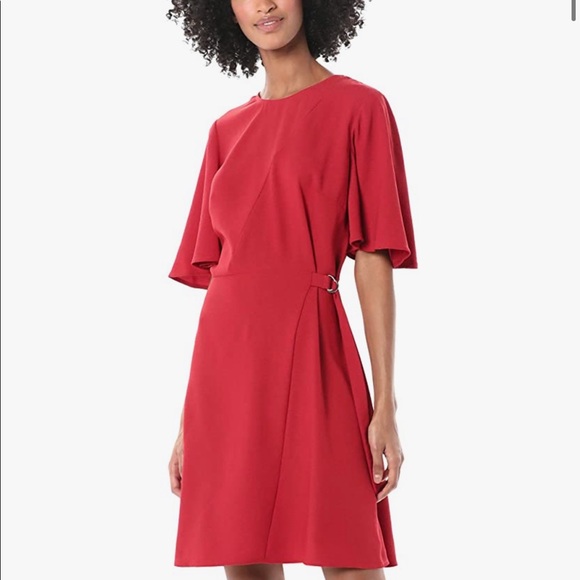 Vince Camuto Dresses & Skirts - Vince Camuto Flutter Sleeve Rumple Side Tie Dress.